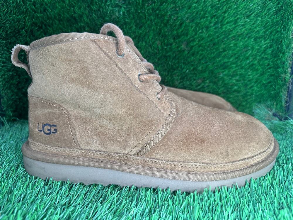 UGG Neumel II 1017320K Chukka Boot Boys 6 Brown Suede Wool-Lined Winter Footbed